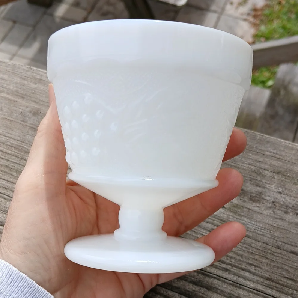 4 Anchor Hocking Milk Glass Sherbert Dessert Ice Cream Cups